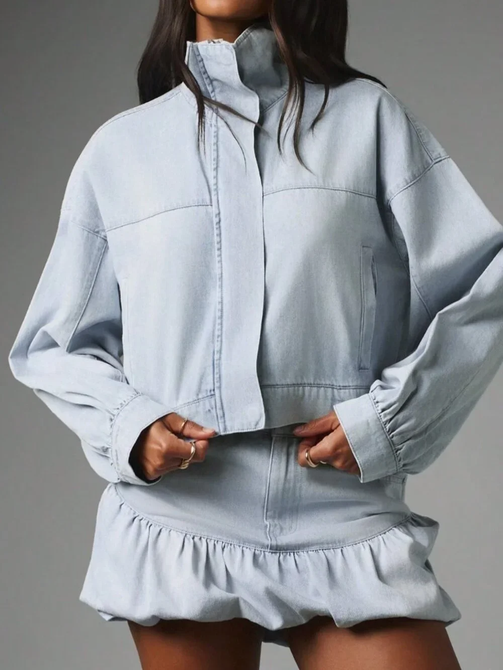 Light Wash Cropped Women's Denim Jacket Funnel Collar Zip Sleeves Oversized